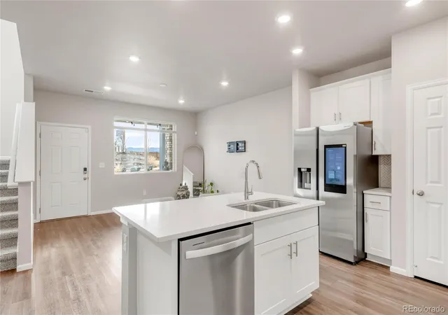 5th image of 11424 W Belleview Dr, Littleton, CO 80127 | MLS# 8878794