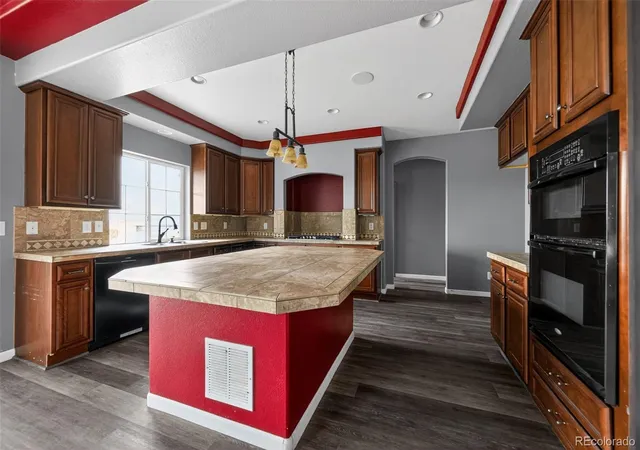 2nd image of 5085 Ridgewood Dr, Johnstown, CO 80534 | MLS# 5821046