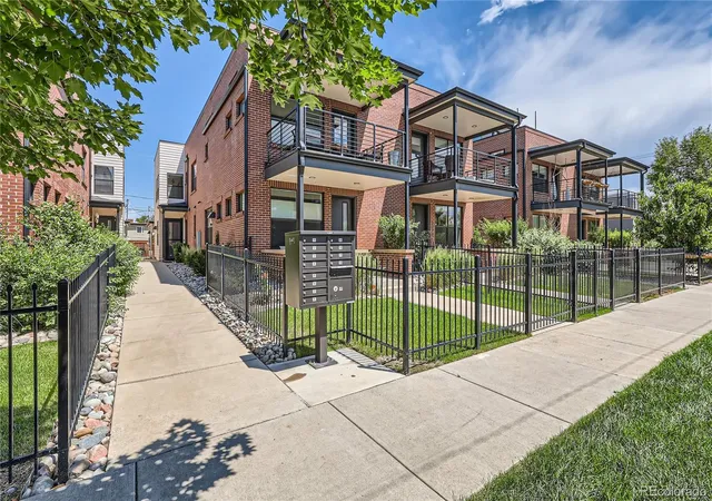 3rd image of 1424 Knox Ct, Denver, CO 80204 | MLS# 2419485