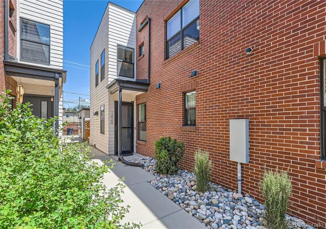 4th image of 1424 Knox Ct, Denver, CO 80204 | MLS# 2419485