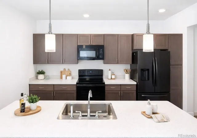 2nd image of 8475 E 36Th Ave #223, Denver, CO 80238 | MLS# 5836694