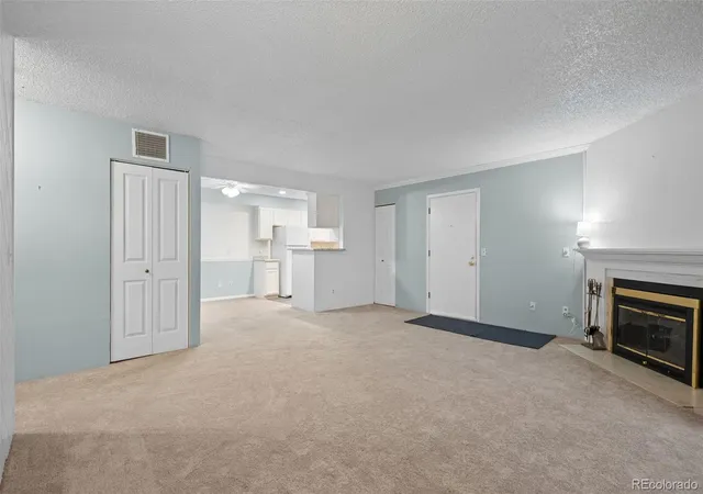 3rd image of 3330 S Ammons St, Lakewood, CO 80227