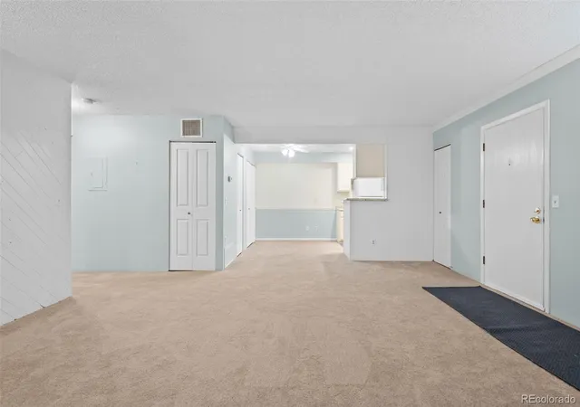 4th image of 3330 S Ammons St, Lakewood, CO 80227