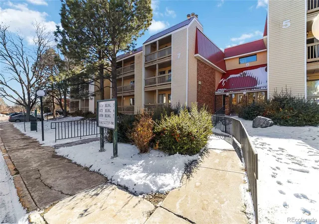 2nd image of 14740 E Kentucky Dr, Aurora, CO 80012
