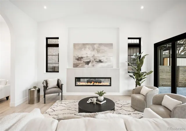 Photo 2 of Mansion for sale at 3255 S Clermont St, Denver, CO 80222 | MLS# 7481997 | Listing updated on 2026-10-03