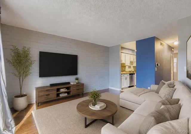 2nd image of 1060 S Parker Rd #25, Denver, CO 80231 | MLS# 7803580