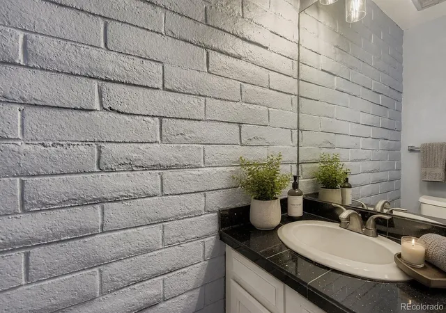 4th image of 1060 S Parker Rd #25, Denver, CO 80231 | MLS# 7803580