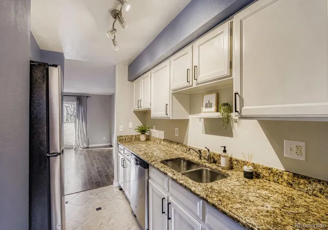 5th image of 1060 S Parker Rd #25, Denver, CO 80231 | MLS# 7803580