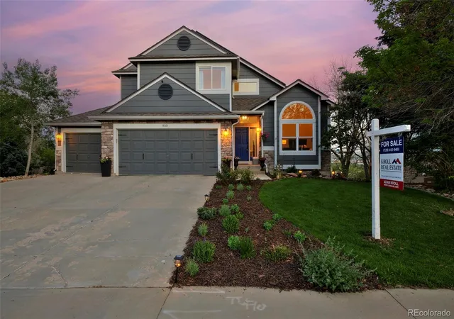 Single family home for sale at 810 Trl Ridge Dr, Louisville, CO 80027 | MLS# 9437578