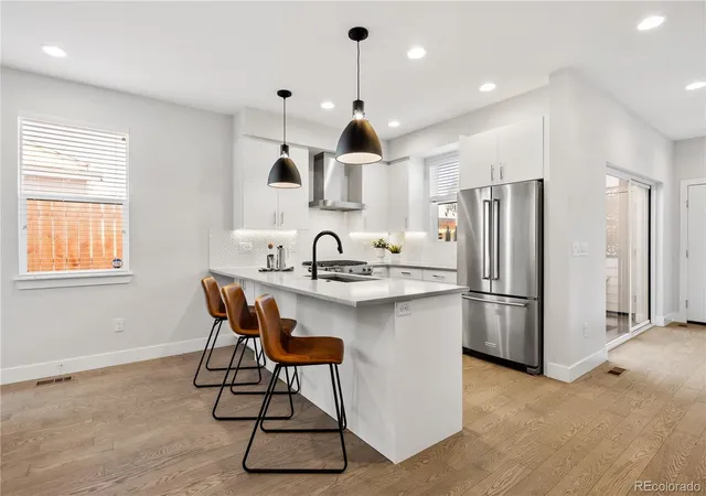3rd image of 1432 Knox Ct, Denver, CO 80204 | MLS# 8461325