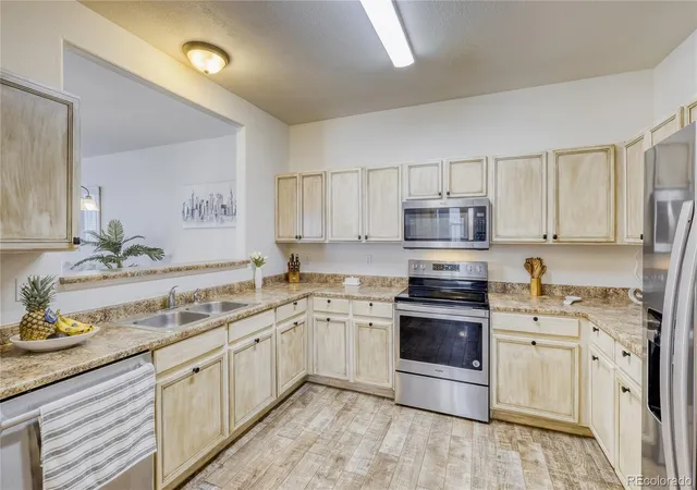 Photo 3 of Townhouse for sale at 1808 Reilly Grv, Colorado Springs, CO 80951 | MLS# 9519149 | Listing updated on 2026-09-21