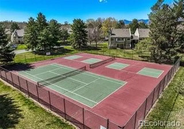 Homes for sale in Niwot, CO | 8050 Niwot Road, Niwot, CO 80503 | Houzeo