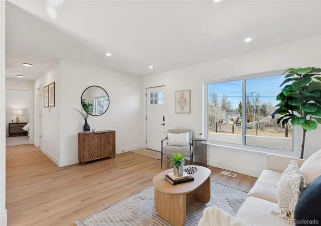 Photo 4 of Single family home for sale at 1494 W Lake Ave, Littleton, CO 80120 | MLS# 5925466 | Listing updated on 2026-09-05