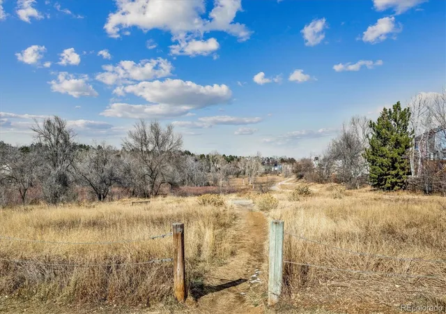 3rd image of 17693 E Loyola Dr, Aurora, CO 80013