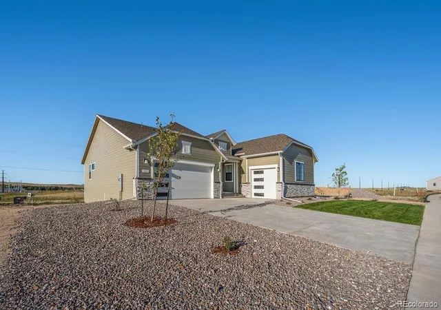 Photo 2 of Single family home for sale at 5531 Callaway Garden Dr, Elizabeth, CO 80107 | MLS# 2854779 | Listing updated on 2026-10-05