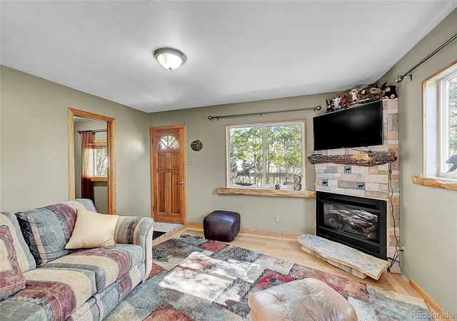 Photo 3 of Single family home for sale at 205 Ohler Ct, Jefferson, CO 80456 | MLS# 7545395 | Listing updated on 2026-10-14