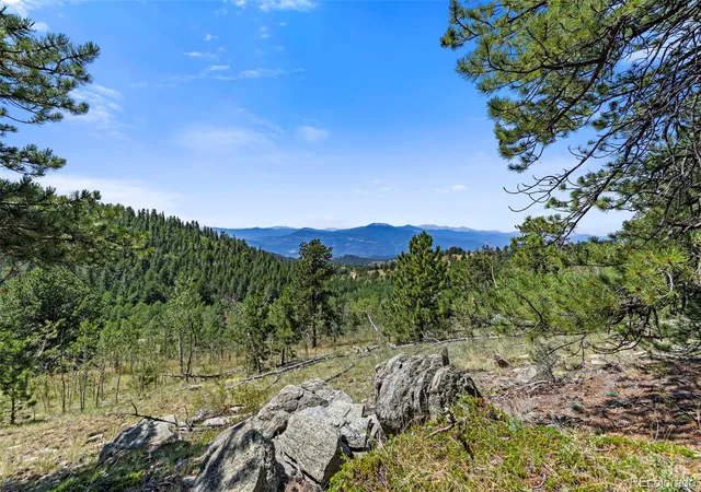 2nd image of 3 Red Tail Ranch, Golden, CO 80403 | MLS# 2379893
