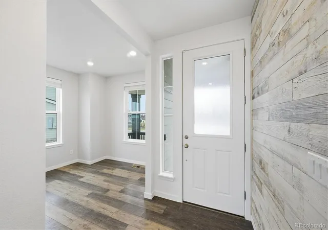 Photo 3 of Single family home for sale at 39358 Hart Cir, Elizabeth, CO 80107 | MLS# 5121162 | Listing updated on 2026-09-28