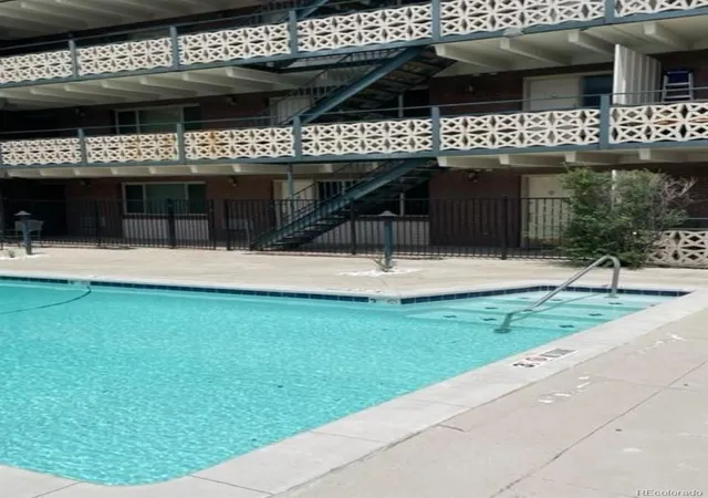 2nd image of 655 N Pearl St, Denver, CO 80203