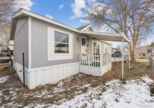 Homes for sale in Lafayette, CO | 300 Skylark Cir, Lafayette, CO 80026 | MLS# 5496359