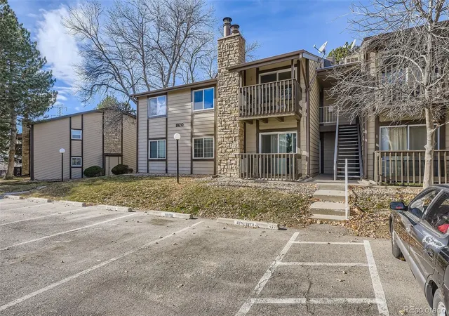 Homes for sale in Aurora, CO | 1870 S 1870 S Pitkin Cir #B, Aurora, CO 80017 | MLS# 2164233