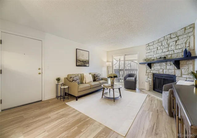 Homes for sale in Aurora, CO | 1870 S 1870 S Pitkin Cir #B, Aurora, CO 80017 | MLS# 2164233