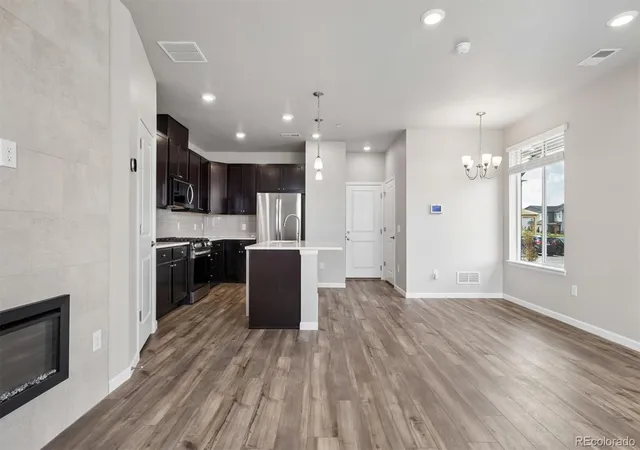 3rd image of 6720 Merseyside Ln, Castle Pines, CO 80108 | MLS# 4429563