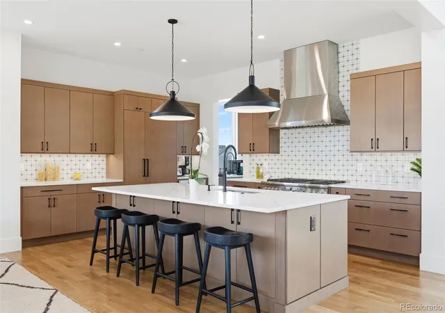 Photo 2 of Single family home for sale at 6199 Oxford Peak Ln, Castle Rock, CO 80108 | MLS# 8314236 | Listing updated on 2026-10-05
