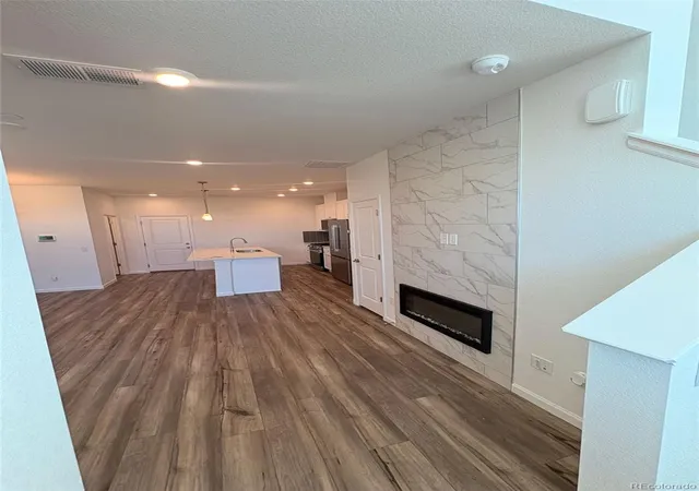 Photo 2 of Townhouse for sale at 6700 Merseyside Ln, Castle Pines, CO 80108 | MLS# 9573817 | Listing updated on 2026-10-17