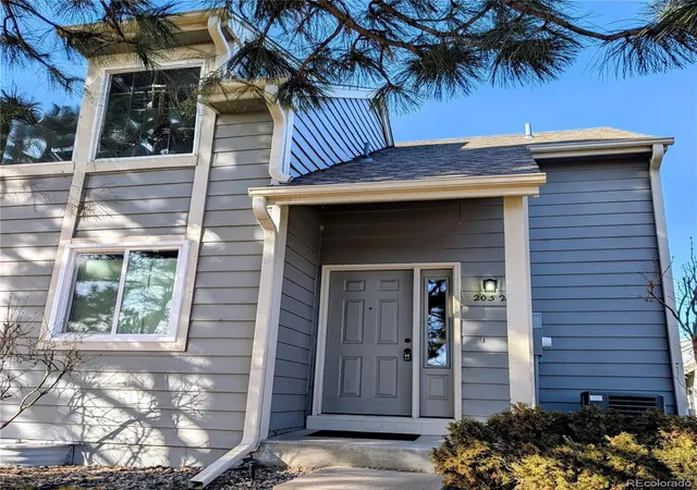 Homes for sale in Aurora, CO | 2052 S Worchester Wy, Aurora, CO 80014 | MLS# 1641675