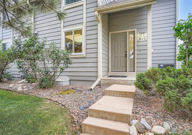 Homes for sale in Aurora, CO | 2052 S Worchester Wy, Aurora, CO 80014 | MLS# 1641675