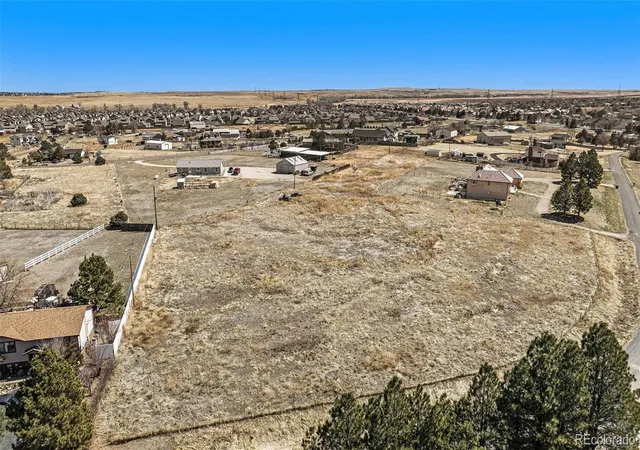 5th image of 978 S Buchanan St, Aurora, CO 80018 | MLS# 4160689