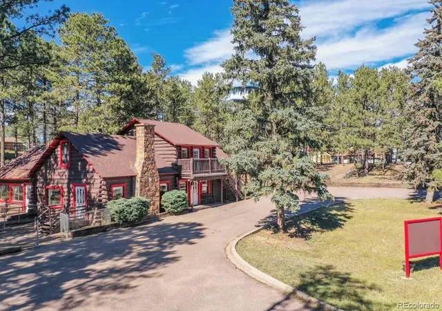 Photo 3 of Single family home for sale at 312 N West St, Woodland Park, CO 80863 | MLS# 8136244 | Listing updated on 2026-09-11