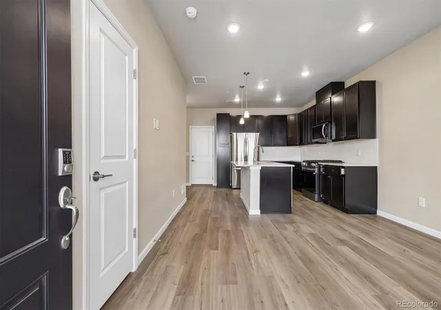 3rd image of 6710 Merseyside Ln, Castle Pines, CO 80108 | MLS# 4355798