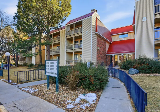 2nd image of 14700 E Kentucky Dr, Aurora, CO 80012