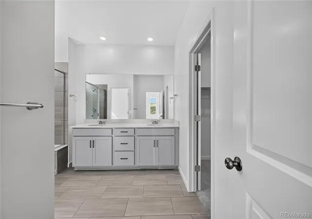 Photo 4 of Sale Pending at 9183 Violet Way, Arvada, CO 80007 | MLS# 3251566 | Listing updated on 2026-08-23