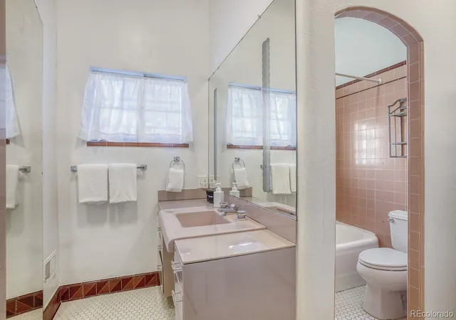 34th image of 422 21st St, Denver, CO 80205 | MLS# 6487194