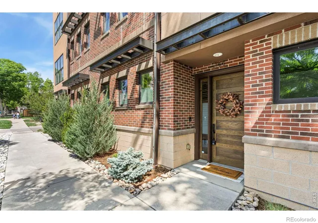 4th image of 244 E Olive St, Fort Collins, CO 80524 | MLS# IR1051276