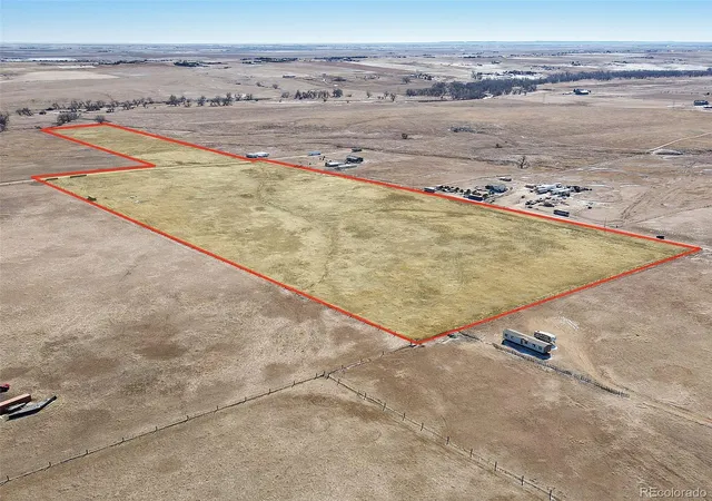 3rd image of 1484 S County Road 129, Bennett, CO 80102 | MLS# 6391381