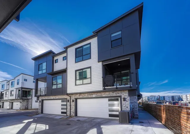 Townhouse for sale at 2022 S Holly St #4, Denver, CO 80222 | MLS# 7747597