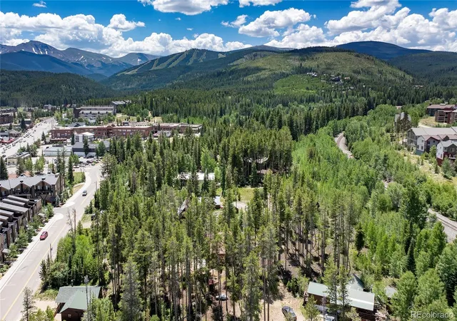 Photo 4 of Sale Pending at 247 Lions Gate Dr, Winter Park, CO 80482 | MLS# 6282053 | Listing updated on 2026-08-28