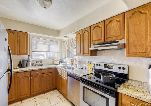 5th image of 1901 Xanthia St, Denver, CO 80220 | MLS# 2603509