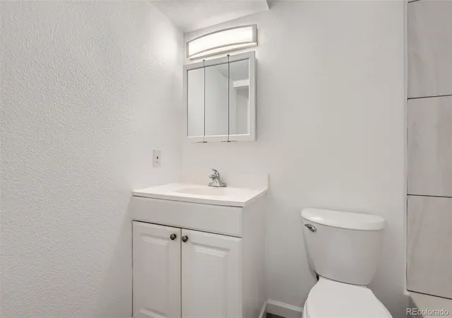 2nd image of 932 S Dearborn, Aurora, CO 80012