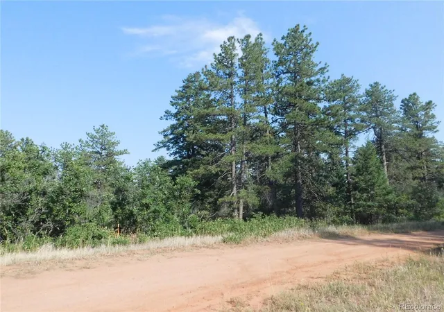 1st image of 8122 Acoma Dr, Larkspur, CO 80118 | MLS# 5420848