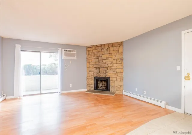 4th image of 10150 E Virginia Ave #4-108, Denver, CO 80247 | MLS# 2950679