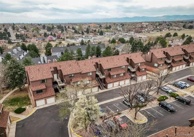 2nd image of 846 S Vance St, Lakewood, CO 80226