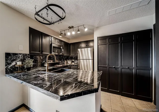 2nd image of 846 S Vance St #C, Lakewood, CO 80226 | MLS# 7656582