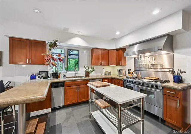 5th image of 3391 Oak St, Wheat Ridge, CO 80033 | MLS# 7609022