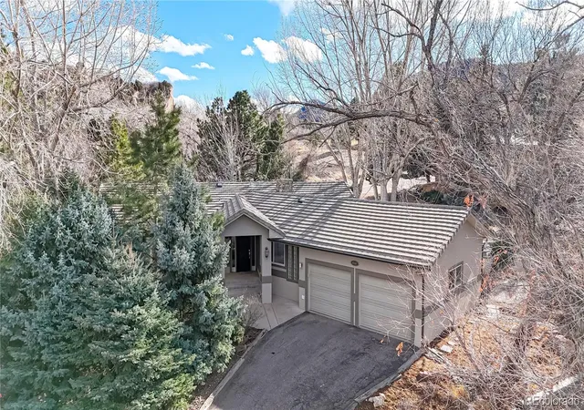 1st image of 10507 Brown Fox Trl, Littleton, CO 80125 | MLS# 4715183