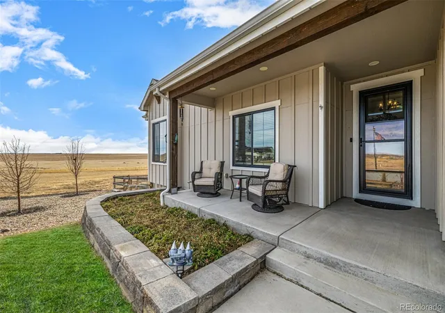 4th image of 7377 Van Sickle St, Strasburg, CO 80136 | MLS# 4043841